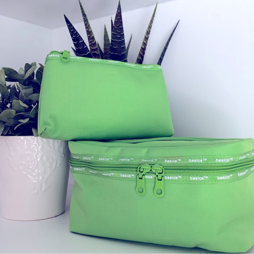 New Set of 2 Cosmetic Travel Bags Case Floral Lime Apple Green Flowers Vacation